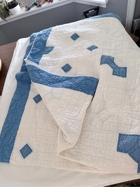 Vintage White and Blue Quilted Bedspread + sheets set twin size 100% Cotton